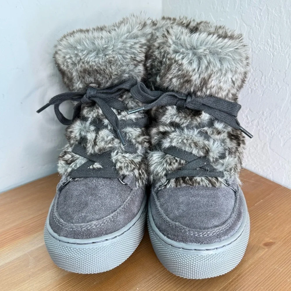 COUGAR Dasha Furry Waterproof Pewter Suede Faux Fur Booties Women’s Size 6